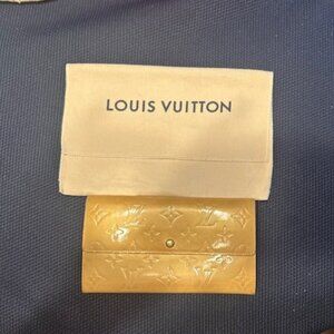 Louis Vuitton Gold Vernis Sarah Wallet